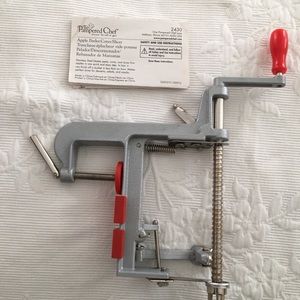 The Pampered Chef, Apple Peeler/Corer/Slicer.